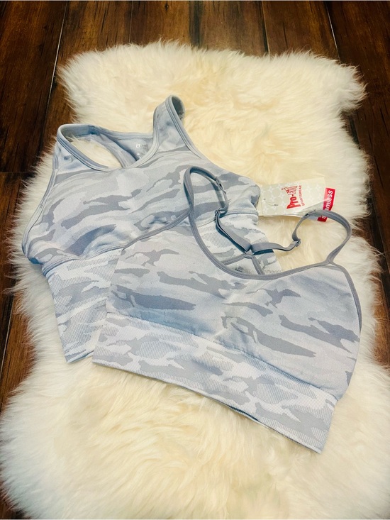 Pro-Fit Tops - NWT sport bra(2)
